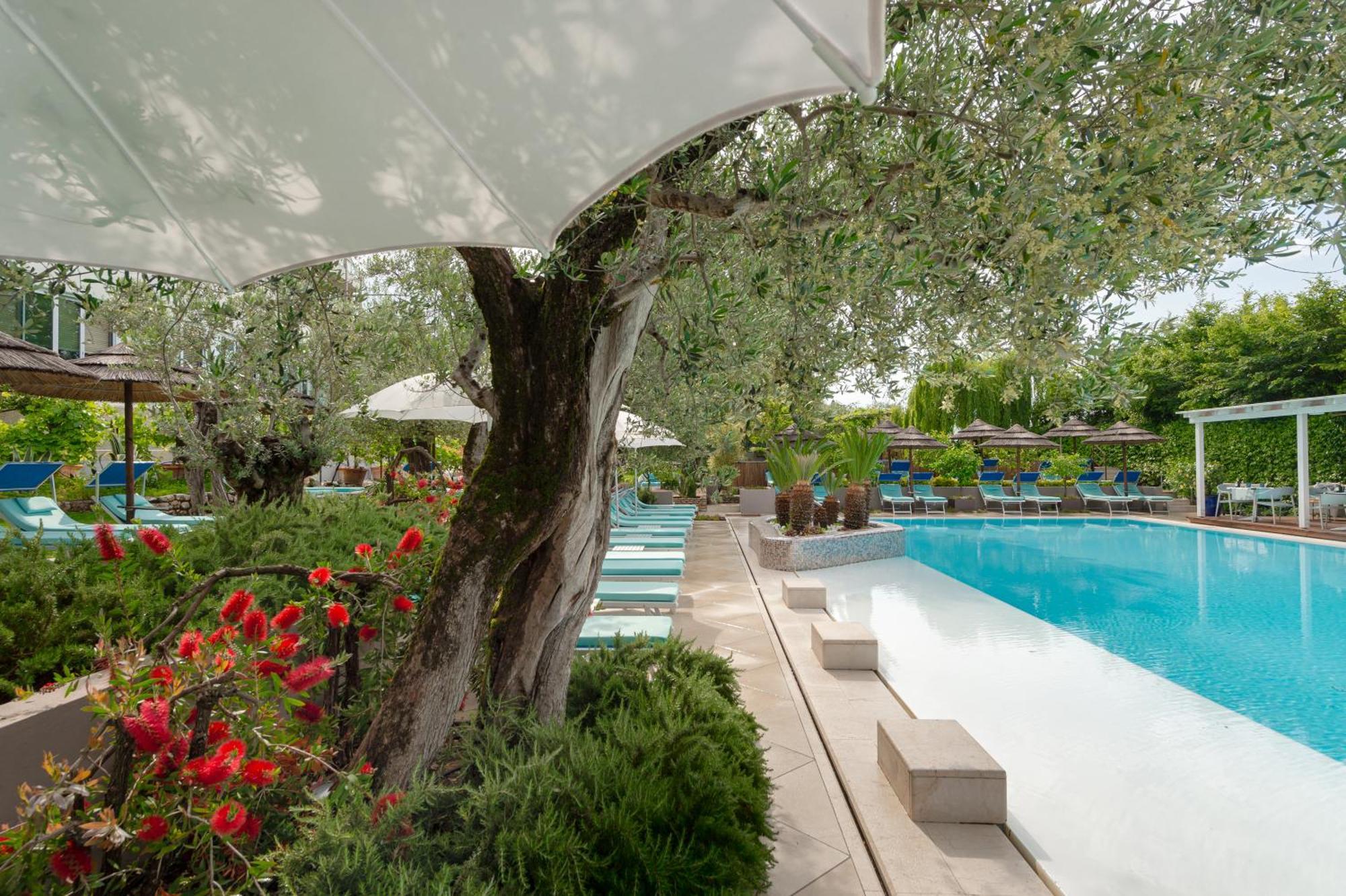 Hotel Olivi Spa&Natural Wellness Sirmione Esterno foto