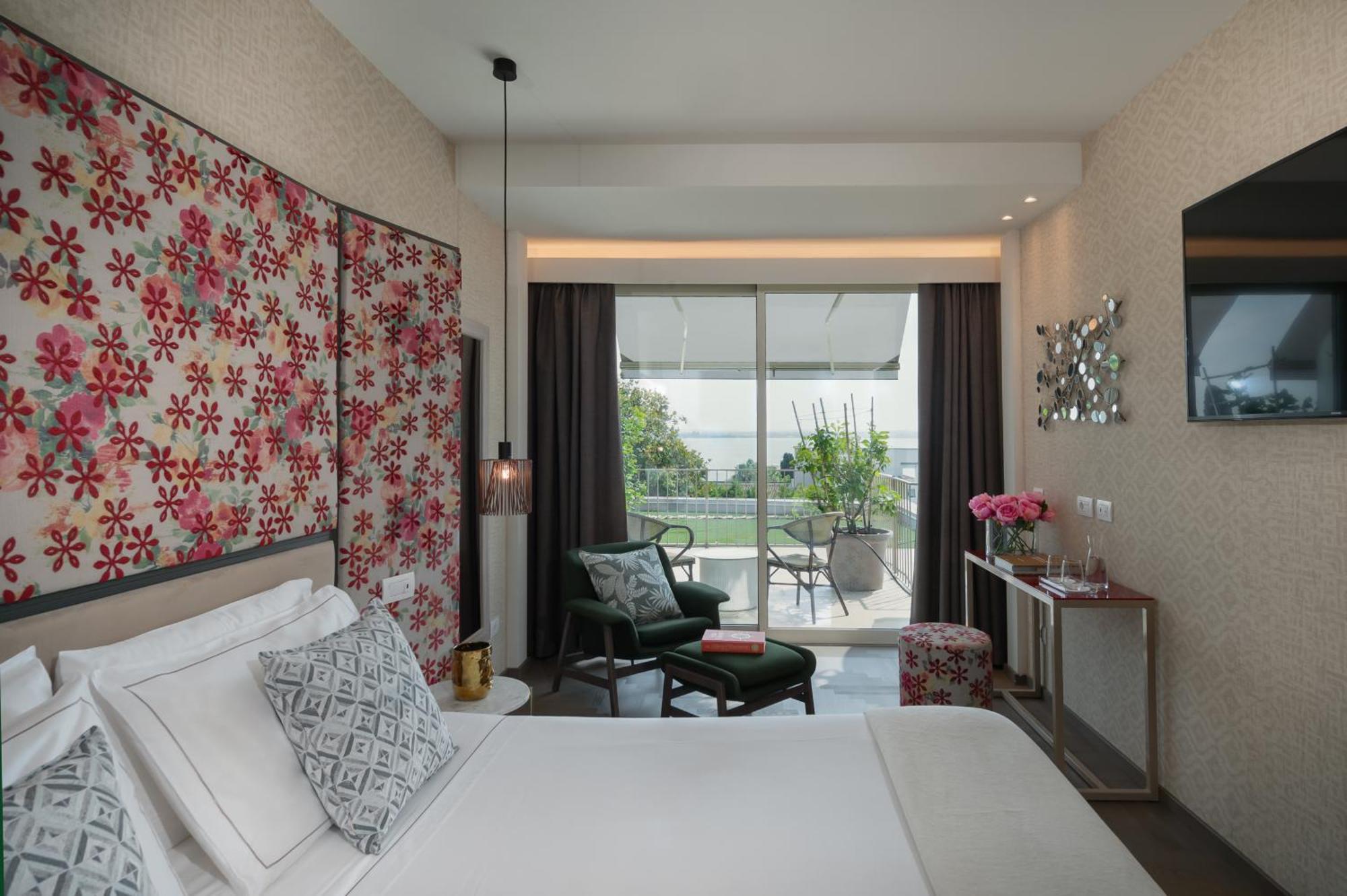 Hotel Olivi Spa&Natural Wellness Sirmione Esterno foto