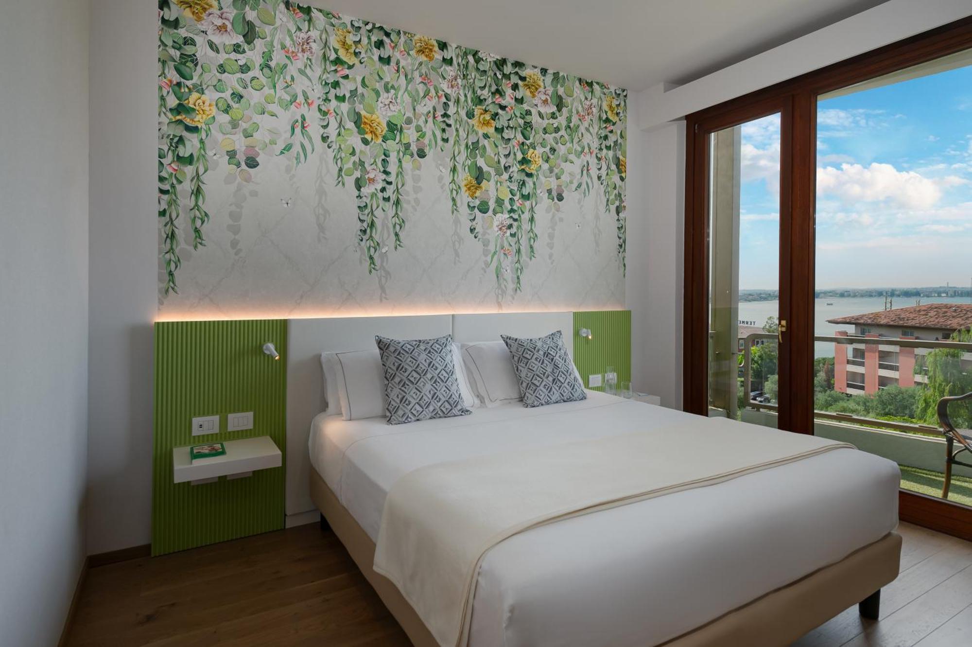 Hotel Olivi Spa&Natural Wellness Sirmione Esterno foto
