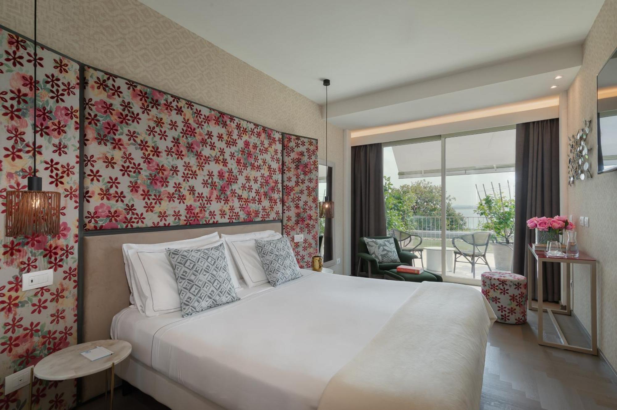 Hotel Olivi Spa&Natural Wellness Sirmione Esterno foto