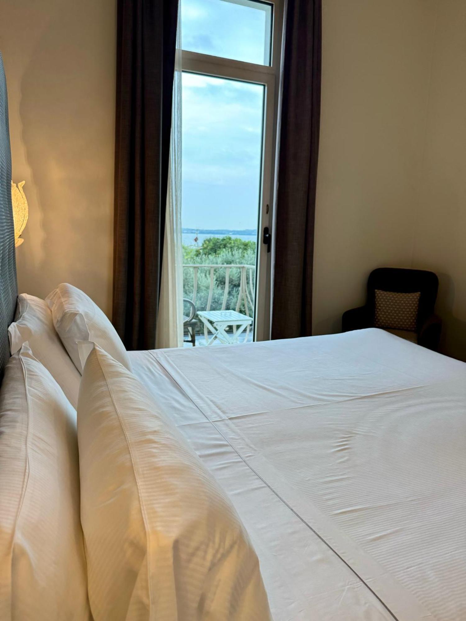 Hotel Olivi Spa&Natural Wellness Sirmione Esterno foto