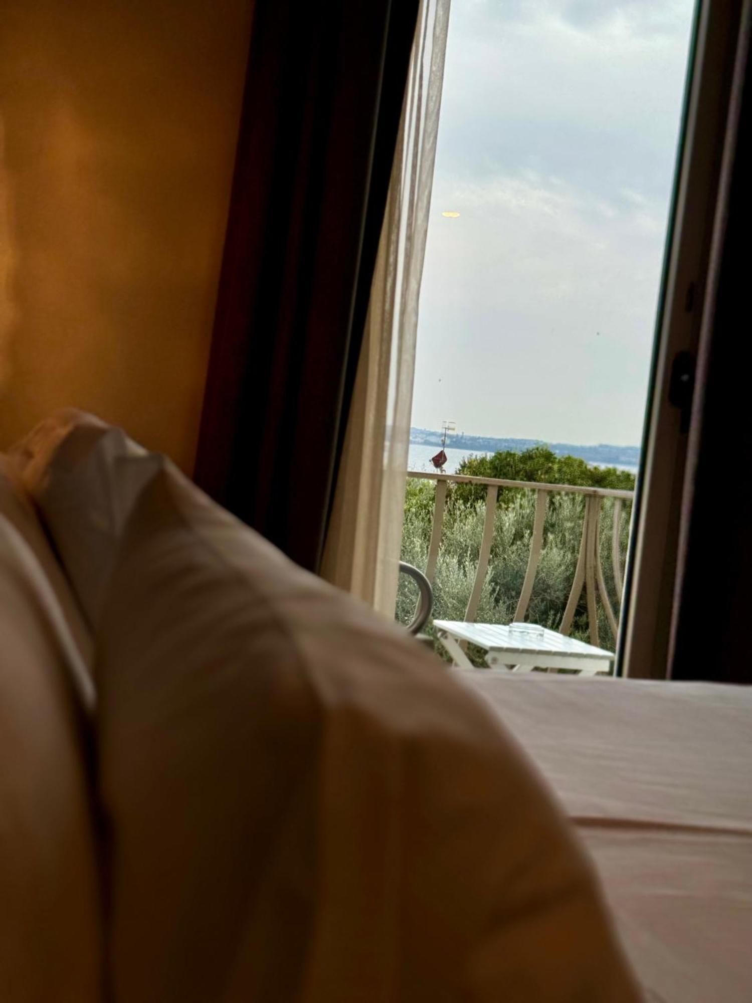 Hotel Olivi Spa&Natural Wellness Sirmione Esterno foto