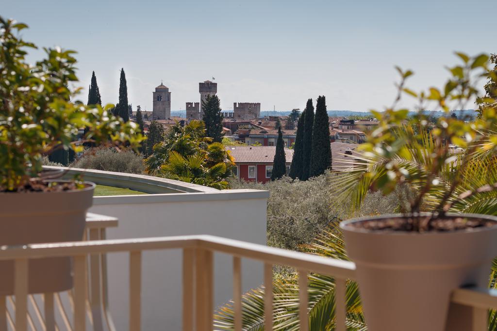 Hotel Olivi Spa&Natural Wellness Sirmione Esterno foto
